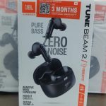 jblbeam1earbud